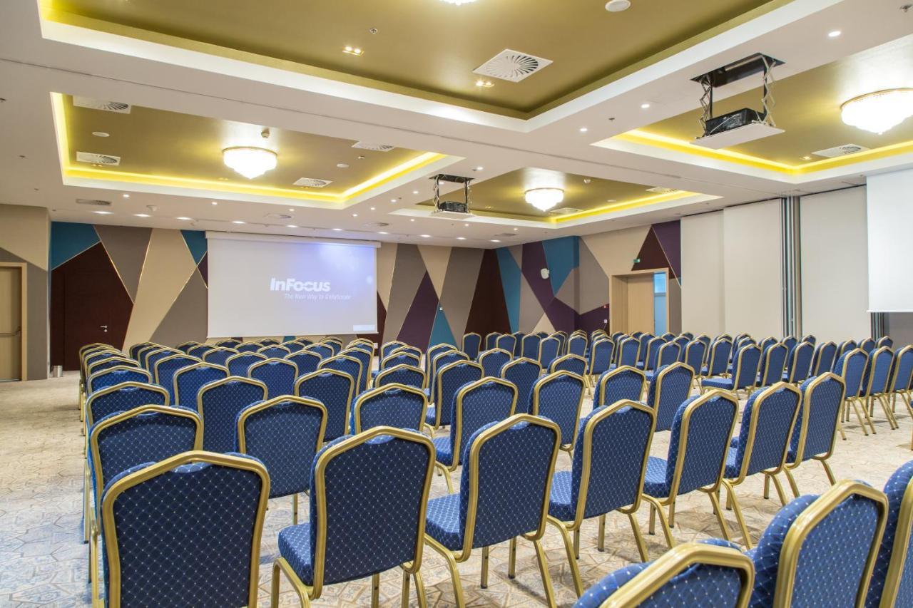 Swissotel SJJ Eksteriør bilde Conference room